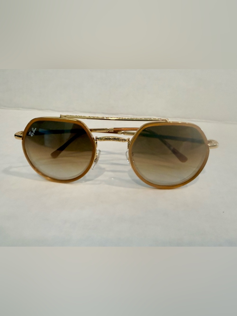 Ray-Ban 3765 aristian gold frame; light brown gradient lenses size 53-22 - Picture 3 of 4